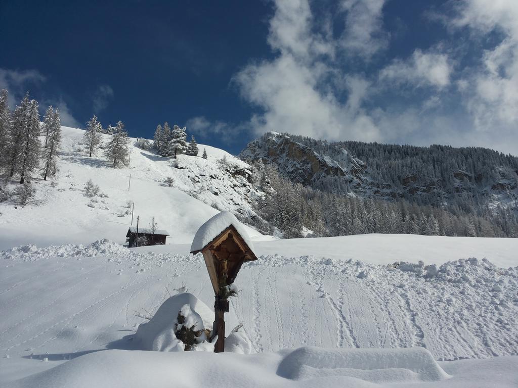 Ciasa Raut Appartement La Valle Buitenkant foto