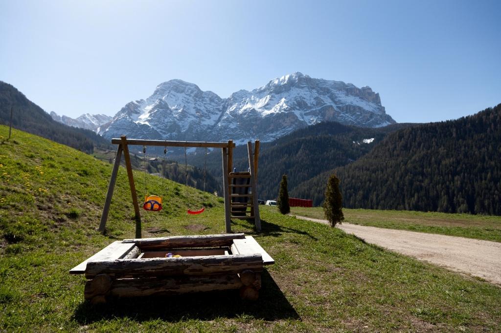 Ciasa Raut Appartement La Valle Buitenkant foto