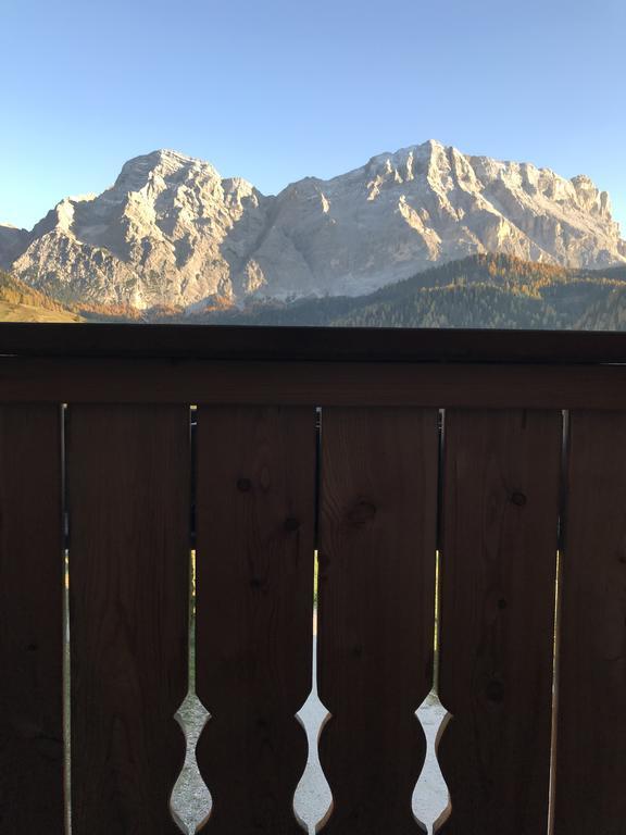 Ciasa Raut Appartement La Valle Buitenkant foto