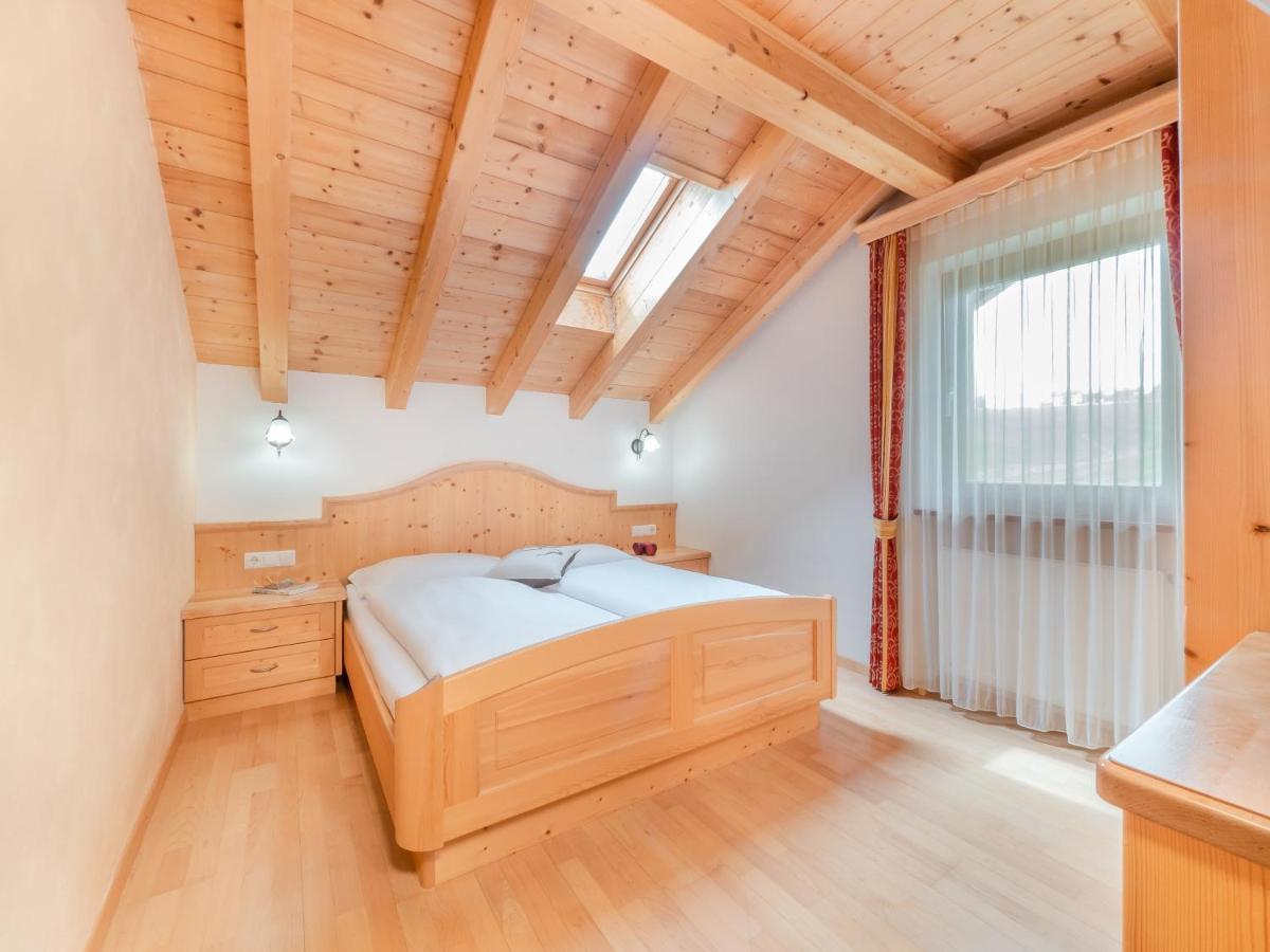 Ciasa Raut Appartement La Valle Buitenkant foto