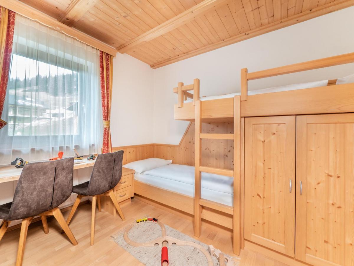 Ciasa Raut Appartement La Valle Buitenkant foto