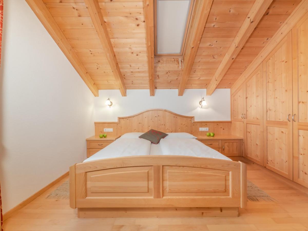 Ciasa Raut Appartement La Valle Buitenkant foto