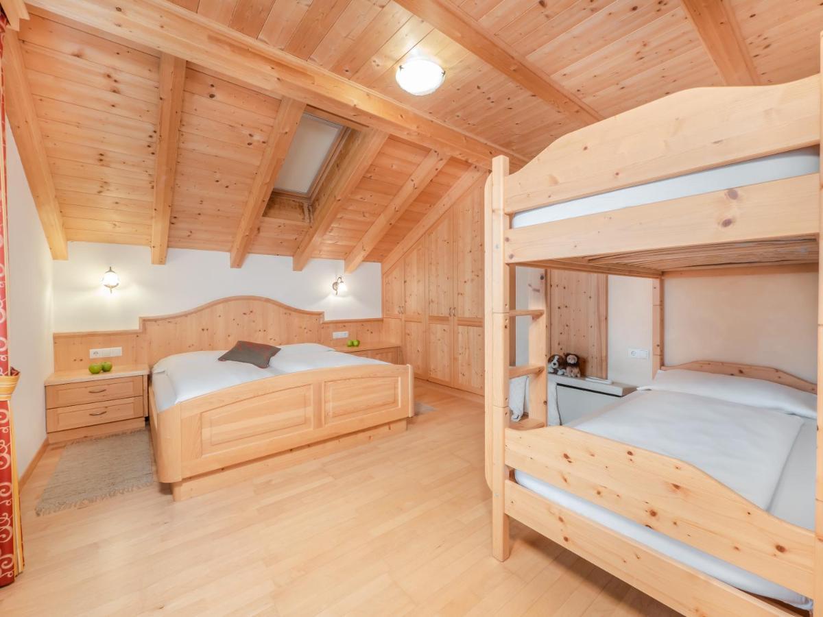 Ciasa Raut Appartement La Valle Buitenkant foto